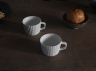 手工竖条纹咖啡杯——羊脂白