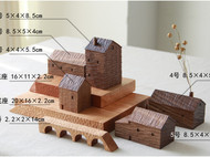手工雕刻的木制小木屋摆件