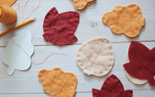 家居创意DIY：秋天的红叶不织布挂饰制作教程