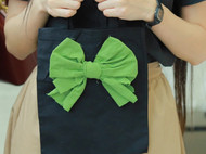 绿色蝴蝶结小帆布包