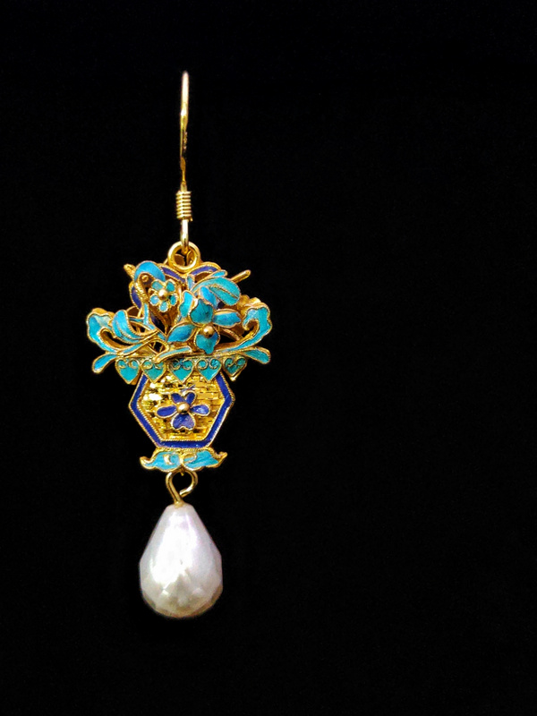 银镀金花丝镶嵌点翠珍珠耳环